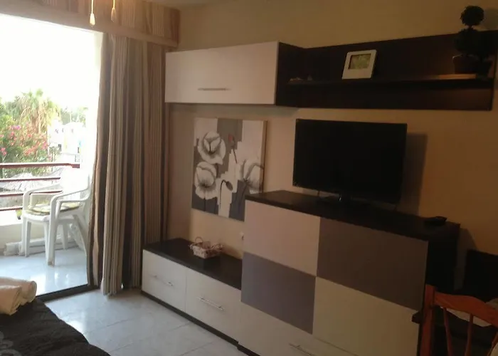 In Tenerife Apartamento Playa de las Americas (Tenerife)